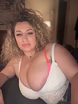 miamellycious live sex cam