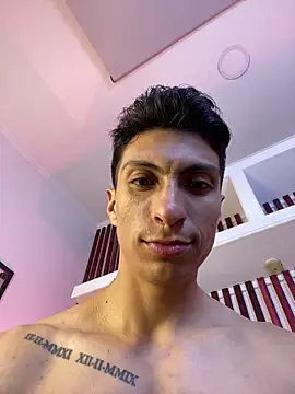 ApoloCruz live sex cam