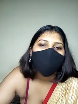 Kushi_Sharmaa live sex cam