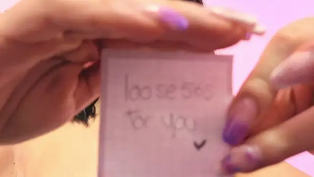 Analuciaa_'s cam snapshot