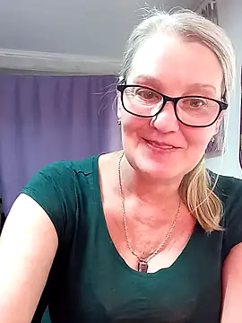 irinamaux live sex cam