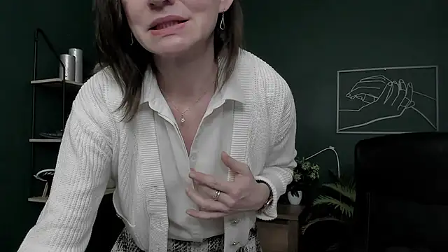 VivianWILD's cam snapshot