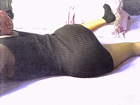 Bed_cinnamon's cam snapshot