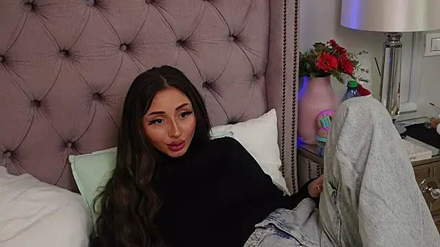 JenniferLovve's cam snapshot