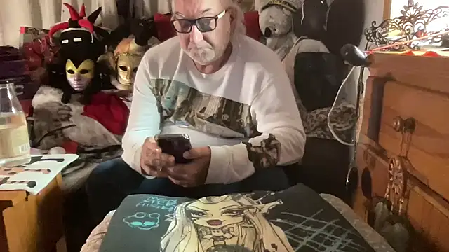 EroticVenetian live sex cam