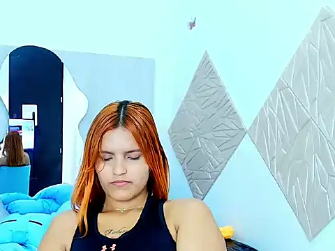 ZaraRousse's cam snapshot