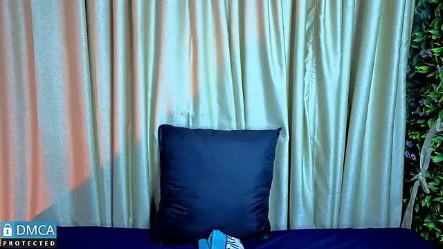 ahsly_Zam's cam snapshot