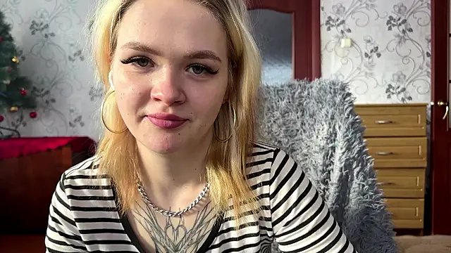 MichaelaStruckhoff live sex cam