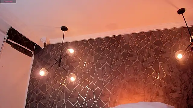 zephyra-angels's cam snapshot