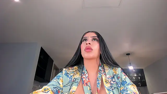 LeahLombardi_'s cam snapshot