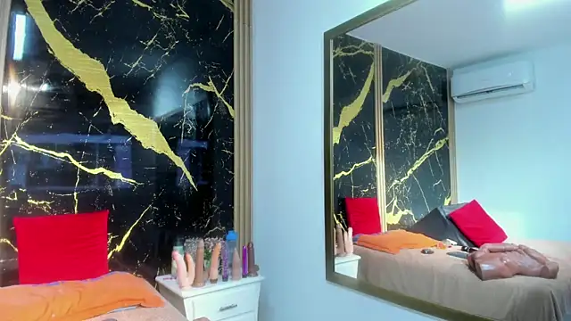 AdrianaVegga's cam snapshot