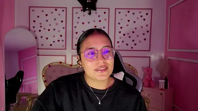 tamara_brown_t's cam snapshot