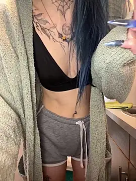 BlueVelvetBat live sex cam