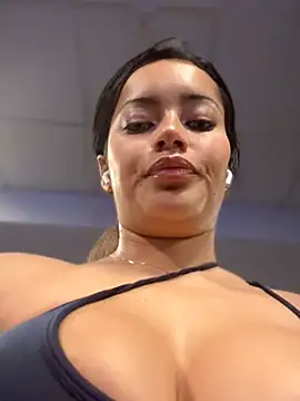 Risky_Workouts live sex cam