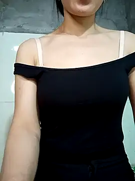 Belle-777 live sex cam