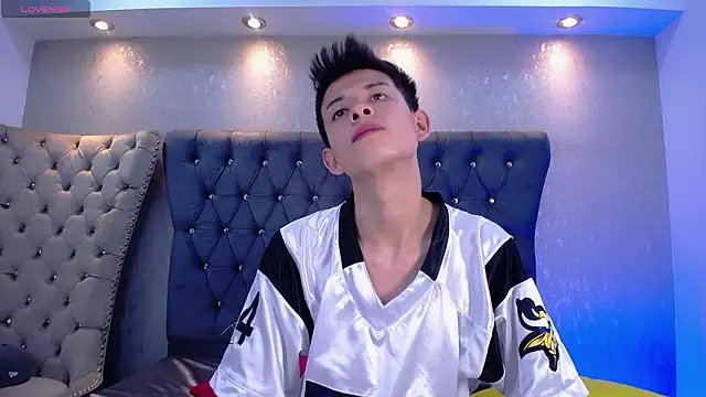 MaikCarver live sex cam