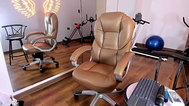 Maximo_Zahir's cam snapshot