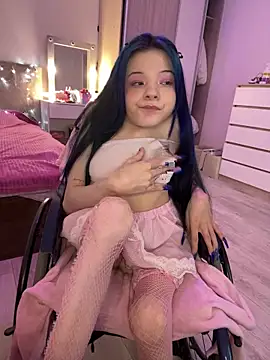 MiniSophiaa live sex cam