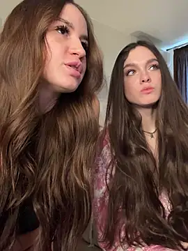 MayaGlow's cam snapshot