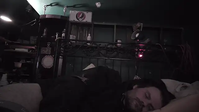 charactrzero's cam snapshot