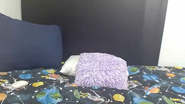 HunungousAssX5's cam snapshot