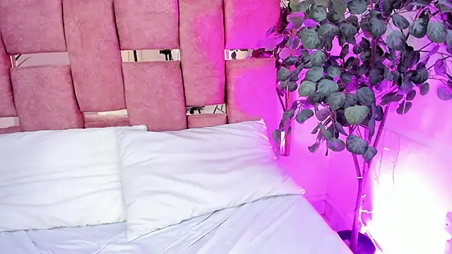 gemma_roberts_'s cam snapshot