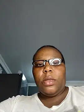 Desiree-jones226's cam snapshot