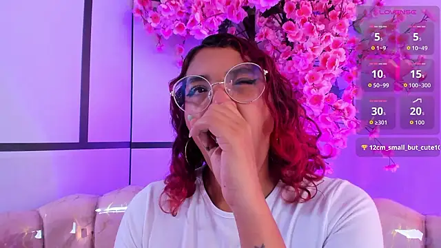 Olivejoness live sex cam