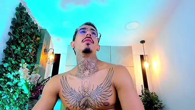 Donovan_Desmond live sex cam