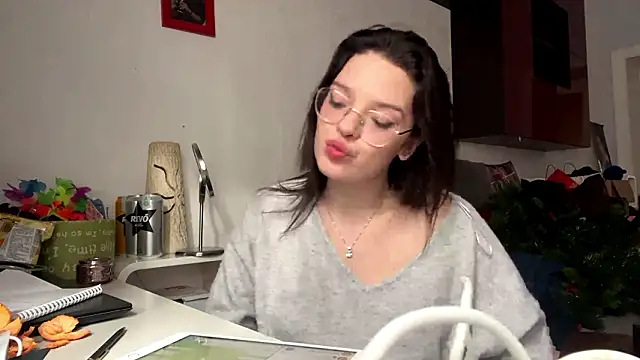 Leilla_Marusel's cam snapshot