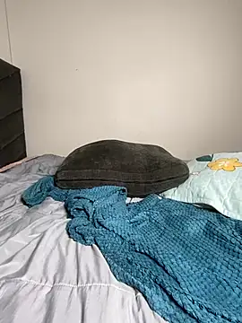 MissLola27's cam snapshot