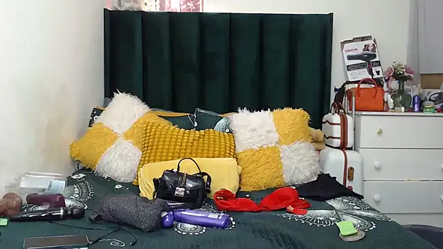 GaggingQueenxx's cam snapshot