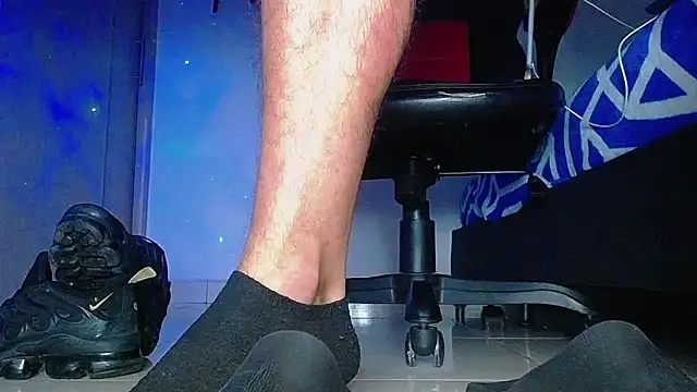 Sir_kev66 live sex cam