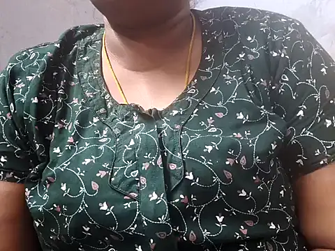 TAMIL_ELAKKIYA live sex cam