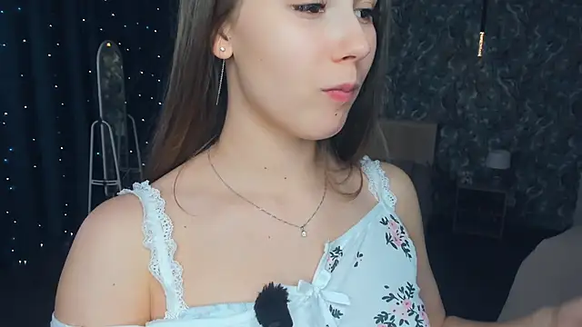 MondoNeko live sex cam