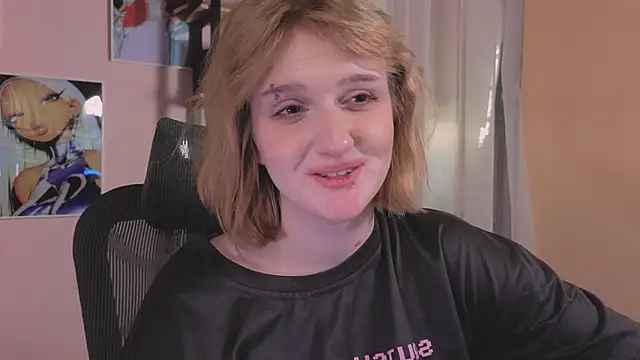 ELLIEJAY's cam snapshot