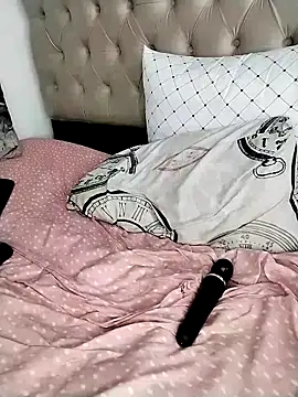 CuteBootyBae's cam snapshot