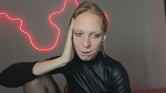 Martha_Hoffman's cam snapshot