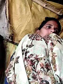 Bhavna8080's cam snapshot