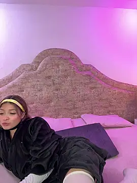 Victoria_Adams14's cam snapshot