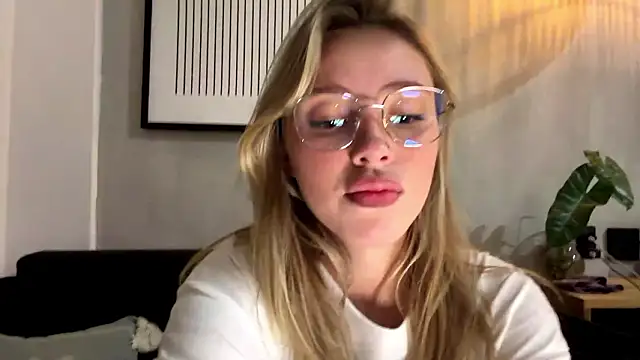 MartinaDeoliveira's cam snapshot