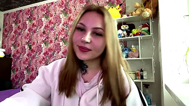 TraciBallena's cam snapshot