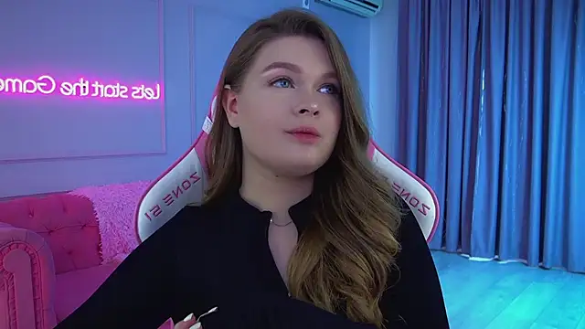 CrystalLyons live sex cam