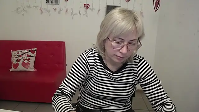 LaurenWishy's cam snapshot