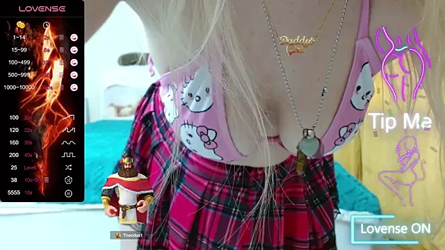 Daddyisssues1 live sex cam