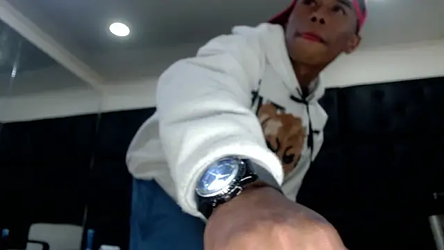 TonnyMarck live sex cam