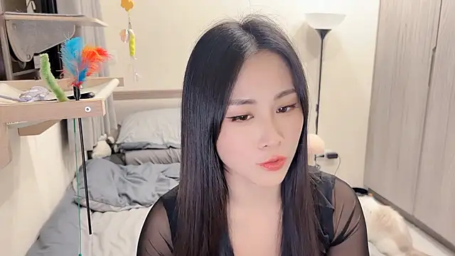 BabyOneDaily's cam snapshot