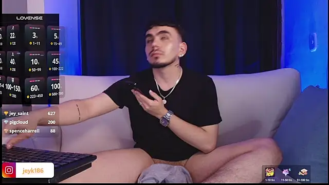 Guccy_Boy_Club's cam snapshot