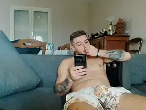 Elkafit28 live sex cam
