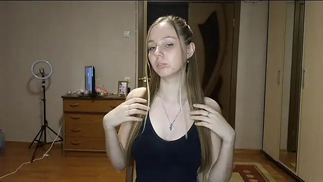 LonaLaban's cam snapshot